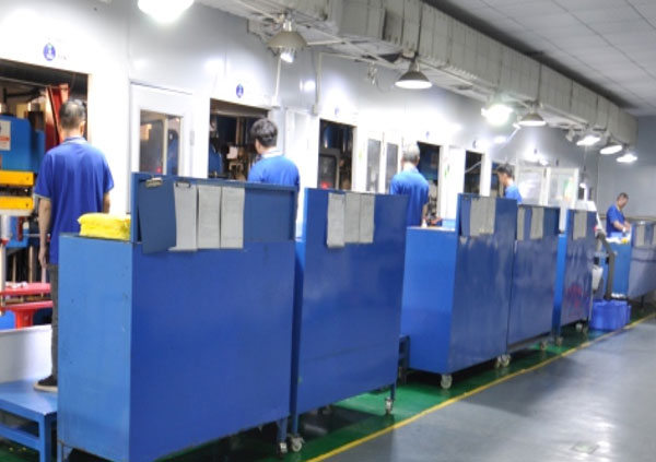 橡膠成型車(chē)間